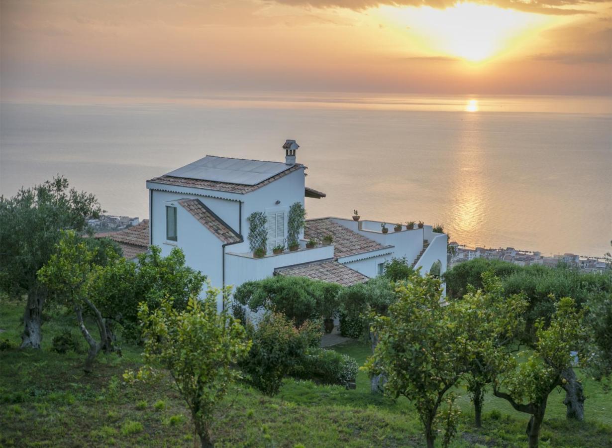 Villa Laura Capo dʼOrlando Exteriér fotografie